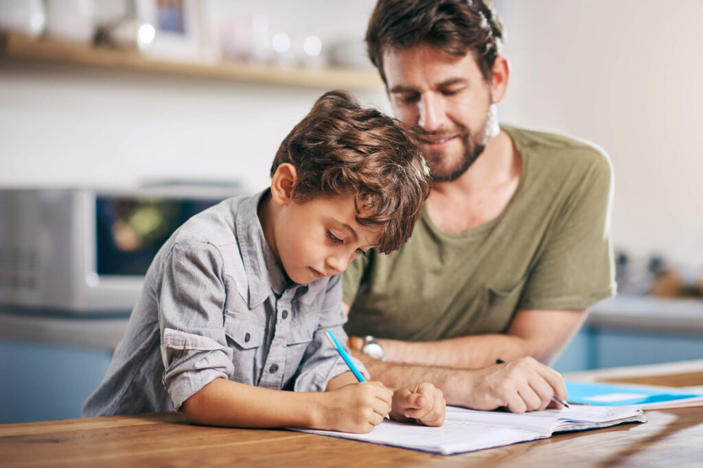 pais e filho na inclusão escolar